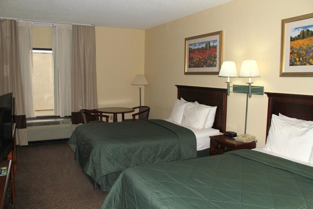 Quality Inn & Suites Olde Town Portsmouth Bagian luar foto
